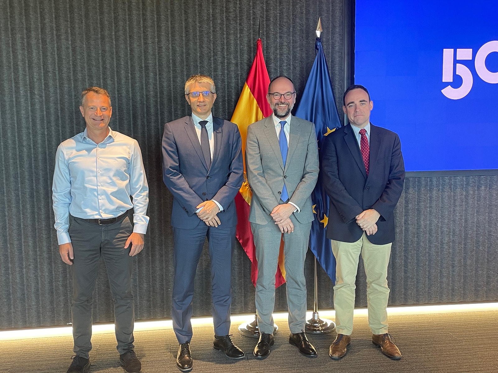 PwC - IE University para impulsar el Master in Applied Economics