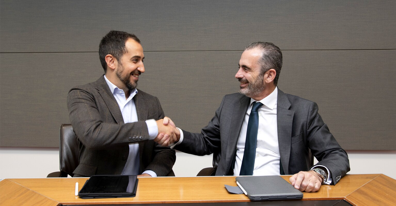 PwC Y Multiverse Se Al an Para Impulsar La IA En Las Empresas